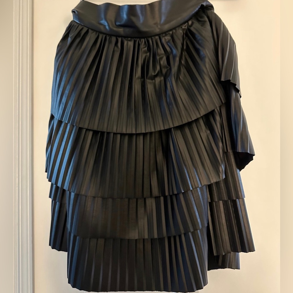 Guess pleated faux leather skirt
